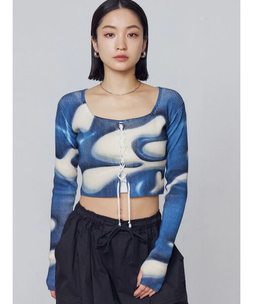 EMODA（エモダ）の「フロントレースアップフィットニット（ニット/セーター・レディース・ホワイト/グレー/ネイビー・FREE）」の3枚目の写真