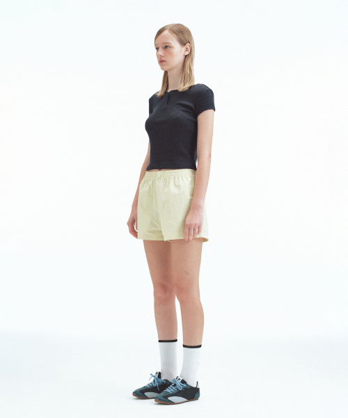 Rest&Recreation(レストアンドレクリエーション)の「BUTTON EASY SHORTS - YELLOW(その他パンツ・レディース・その他・SMALL/MEDIUM)」の4枚目の写真