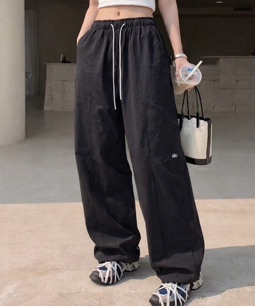 SallyLunn(サリーラン)の「配色コードワイドパンツ(その他パンツ・レディース・ホワイト/ブラック・LARGE/MEDIUM)」の1枚目の写真