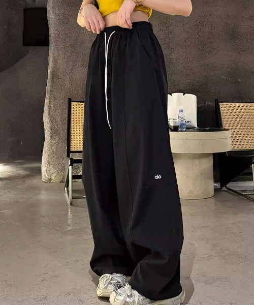 SallyLunn(サリーラン)の「配色コードワイドパンツ(その他パンツ・レディース・ホワイト/ブラック・LARGE/MEDIUM)」の6枚目の写真