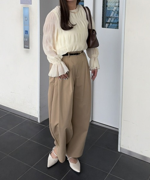 GeeRA(ジーラ)の「【S-XLサイズ展開/低身長サイズ有】カーブタックワイドパンツ(その他パンツ・レディース・ブラック/ライトベージュ/ベージュ・SMALL/MEDIUM/LARGE/X-LARGE)」の4枚目の写真