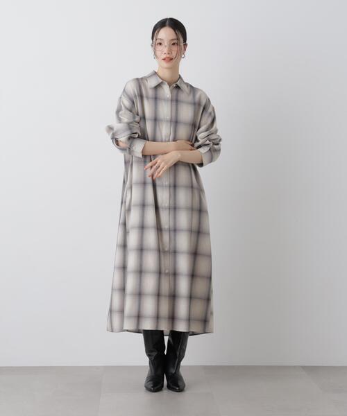NANO universe（ナノユニバース）の「オンブレーツイルチェックシャツワンピース（シャツワンピース・レディース・ブルー/ベージュ/アイボリー・FREE）」の5枚目の写真