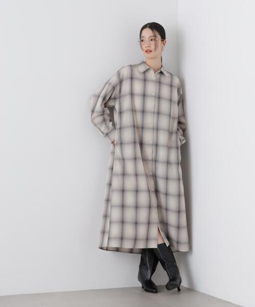 NANO universe（ナノユニバース）の「オンブレーツイルチェックシャツワンピース（シャツワンピース・レディース・ブルー/ベージュ/アイボリー・FREE）」の9枚目の写真