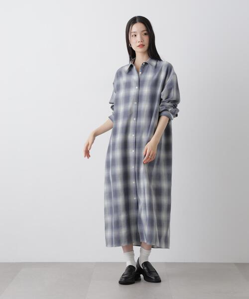 NANO universe（ナノユニバース）の「オンブレーツイルチェックシャツワンピース（シャツワンピース・レディース・ブルー/ベージュ/アイボリー・FREE）」の22枚目の写真