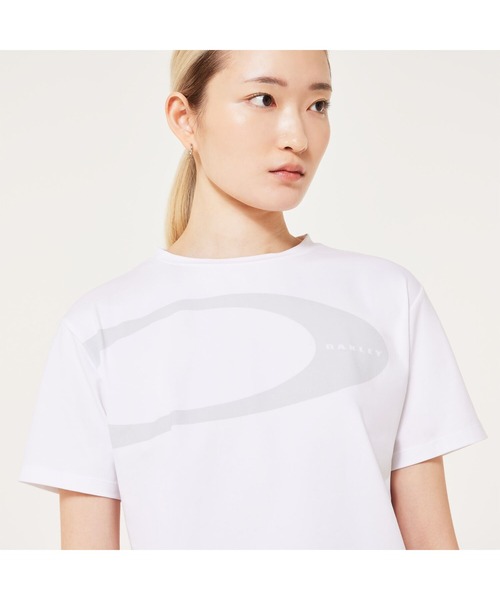OAKLEY(オークリー)の「オークリーRADIANT TECH COLD SHADOW TEE 9.0Tシャツ/TRAINING WOMEN'S/スポーツ・トレーニング/レディース//OAKLEY(Tシャツ/カットソー・レディース・ブラック/ホワイト・L/M/S)」の3枚目の写真