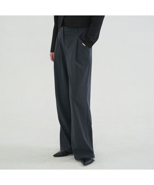 MICANE（ミケーネ）の「アニマストライプワンタックワイドスラックス（スラックス・レディース・ブラック/チャコール・X-SMALL/SMALL/MEDIUM/LARGE/X-LARGE/XX-LARGE）」の2枚目の写真