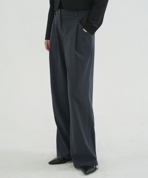 MICANE（ミケーネ）の「アニマストライプワンタックワイドスラックス（スラックス・レディース・ブラック/チャコール・X-SMALL/SMALL/MEDIUM/LARGE/X-LARGE/XX-LARGE）」の3枚目の写真