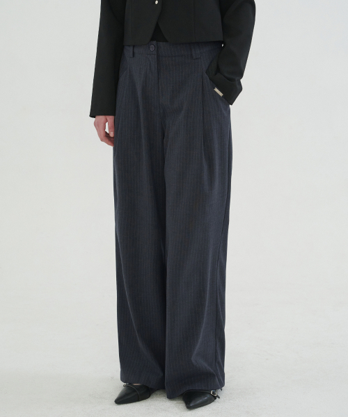 MICANE（ミケーネ）の「アニマストライプワンタックワイドスラックス（スラックス・レディース・ブラック/チャコール・X-SMALL/SMALL/MEDIUM/LARGE/X-LARGE/XX-LARGE）」の4枚目の写真