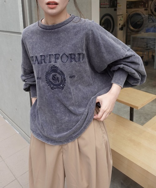 CORNERS（コーナーズ）の「ピグメント刺繍オーバーサイズロンT（Tシャツ/カットソー・レディース・グレイッシュベージュ/アイボリー/ネイビー/チャコールグレー・FREE）」の4枚目の写真
