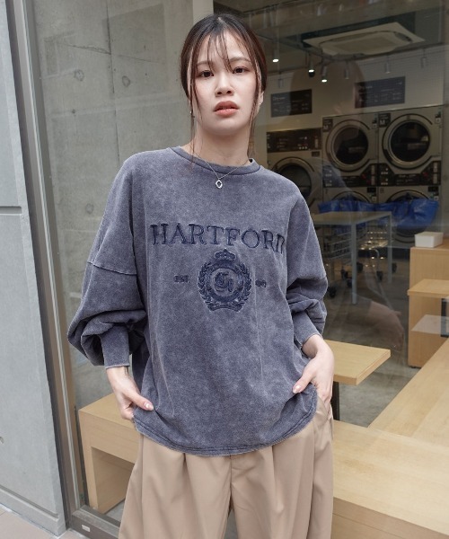 CORNERS（コーナーズ）の「ピグメント刺繍オーバーサイズロンT（Tシャツ/カットソー・レディース・グレイッシュベージュ/アイボリー/ネイビー/チャコールグレー・FREE）」の20枚目の写真