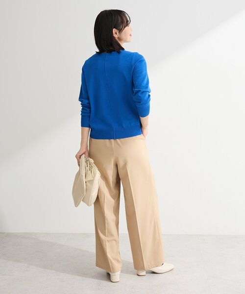 Green Parks(グリーンパークス)の「パール調ボタン付き2WAYニットプルオーバー(ニット/セーター・レディース・オフホワイト/ブルー/ブラック・FREE)」の6枚目の写真