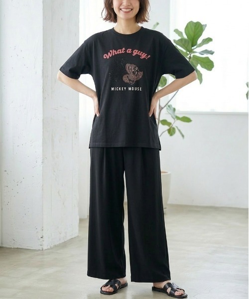 Disney(ディズニー)の「【DISNEY/ディズニー】ミッキーマウス ラインストーン半袖Tシャツ(Tシャツ/カットソー・レディース・トップグレー/サックスブルー/ブラック/ラベンダー・LARGE/MEDIUM)」の12枚目の写真