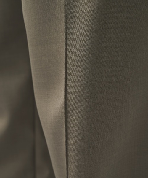 CULLNI（クルニ）の「【CULLNI/クルニ】別注 Gabardine Pin Tuck Pant（スラックス・メンズ・ブラック/カーキ/ネイビー・1/2）」の20枚目の写真
