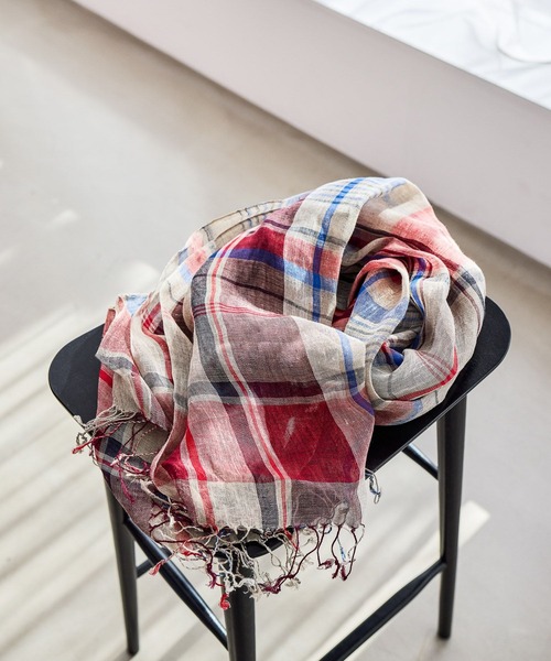 studio CLIP(スタディオクリップ)の「フレンチリネンチェック柄ストール(ストール/ショール・レディース・イエロー/ブラック/ピンク/レッド・FREE)」の4枚目の写真