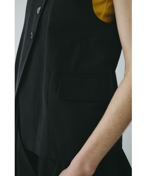 HeRIN.CYE（ヘリンドットサイ）の「Circle switch vest　　サークルスイッチベスト（ベスト・レディース・ブラック/オフホワイト・FREE）」の15枚目の写真