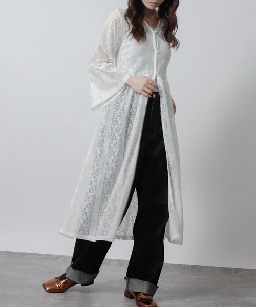 NYLAUS(ナイラス)の「【SG】フレア袖レースワンピース(ワンピース・レディース・ブラック/オフホワイト/ライトベージュ・M)」の2枚目の写真