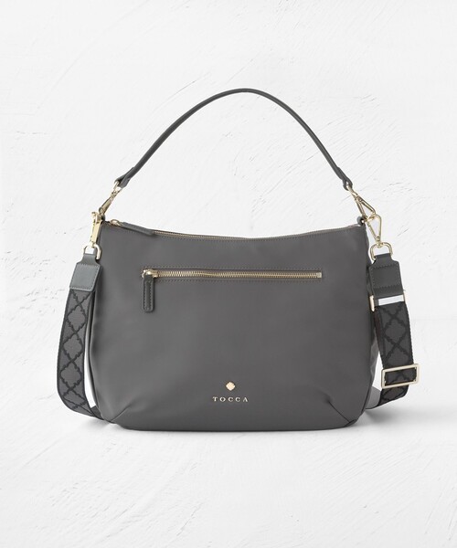 TOCCA(トッカ)の「CUSHION SILHOUETTE NYLON BAG マルチWAY バッグ(ショルダーバッグ・レディース・ネイビー系/ブラック系/ベージュ系/ライトグレー系・F)」の9枚目の写真