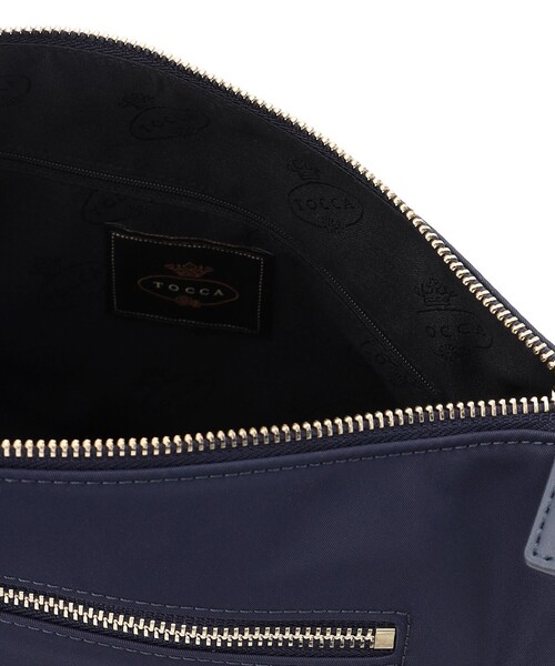 TOCCA(トッカ)の「CUSHION SILHOUETTE NYLON BAG マルチWAY バッグ(ショルダーバッグ・レディース・ネイビー系/ブラック系/ベージュ系/ライトグレー系・F)」の17枚目の写真