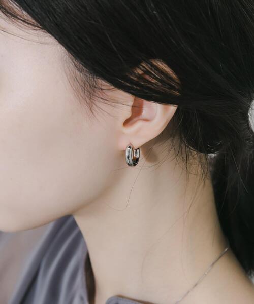 SMELLY(スメリー)の「ステンレスフープピアス(ピアス(両耳用)・レディース・ゴールド/シルバー・-)」の5枚目の写真