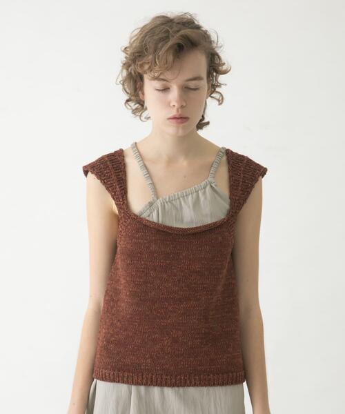 LAATO（ラート）の「knit tank top（ニット/セーター・レディース・ピンクベージュ/オフホワイト・FREE）」の2枚目の写真