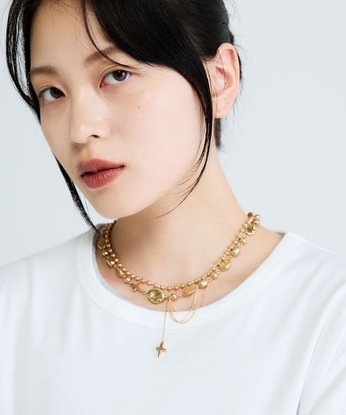 JEANASIS(ジーナシス)の「クラックスレイヤードネックレス/660070(ネックレス・レディース・ゴールド系その他/シルバー系その他/ブラック・FREE)」の4枚目の写真