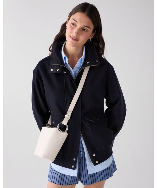 kate spade new york（ケイトスペード ニューヨーク）の「ヘイロー ファイン グレインレザー ミニ バケット（ショルダーバッグ・レディース・ベージュ・ONESIZE）」の3枚目の写真