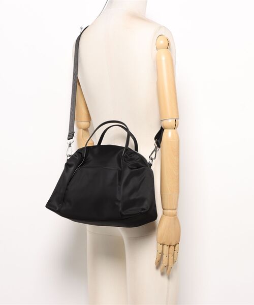 LAULEN（ローレン）の「nylon combi switching boston handbag /ナイロンコンビ切替ボストンハンドバッグ（ボストンバッグ・レディース・ブラック/ライトグレー・FREE）」の6枚目の写真