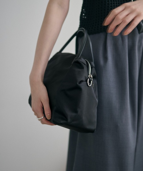 LAULEN（ローレン）の「nylon combi switching boston handbag /ナイロンコンビ切替ボストンハンドバッグ（ボストンバッグ・レディース・ブラック/ライトグレー・FREE）」の11枚目の写真