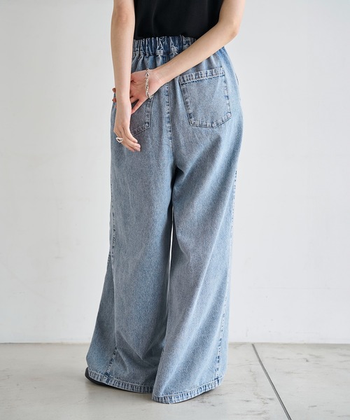 meilmada(メイルマダ)の「タックイージーデニムパンツ(デニムパンツ・レディース・ブルー・SMALL/MEDIUM/LARGE)」の4枚目の写真
