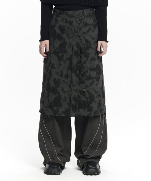 MAISON MINED（メゾンミネド）の「(W) MONOCHROME OVER WRAP SKIRT（スカート・レディース・その他・1/2）」の2枚目の写真