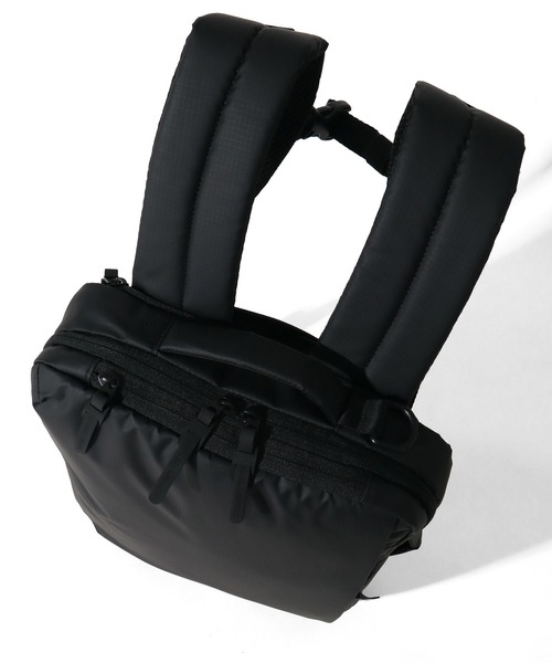 MICHAEL LINNELL(マイケル リンネル)の「【MICHAEL LINNELL/マイケルリンネル】Slim 3-Way Bag/スリム 3way バック バックパック(容量:約8L)(バックパック/リュック・レディース・ブラック・FREE)」の5枚目の写真