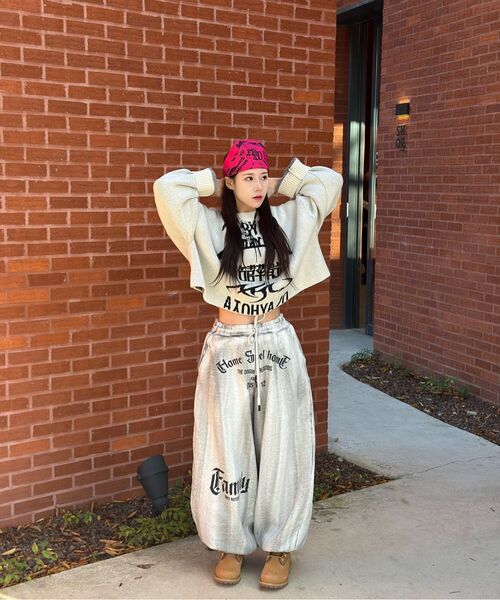 AJOBYAJO（アジョバイアジョ）の「[PBA] Total Logo Cropped Sweater [IVORY]（ニット/セーター・メンズ・その他・SMALL/MEDIUM/LARGE）」の11枚目の写真