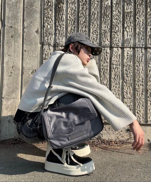 AJOBYAJO（アジョバイアジョ）の「[PBA] Total Logo Cropped Sweater [IVORY]（ニット/セーター・メンズ・その他・SMALL/MEDIUM/LARGE）」の17枚目の写真
