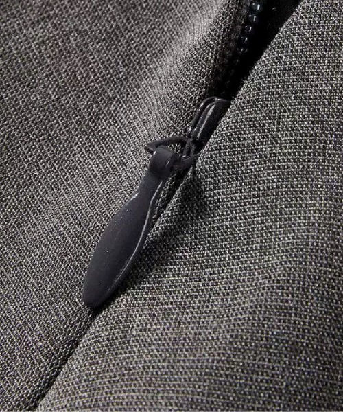 LA POMME petit(ラポミ・プチ)の「Pleats Gray Mini Skirt(スカート・レディース・グレー・LARGE/MEDIUM/SMALL/X-SMALL)」の4枚目の写真