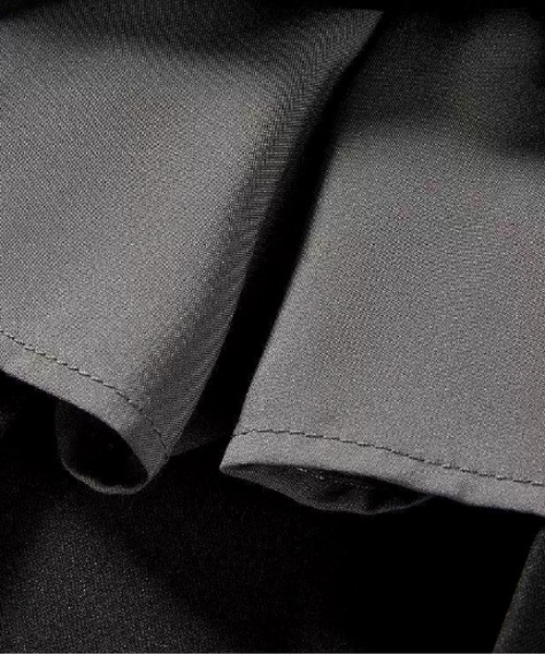 LA POMME petit(ラポミ・プチ)の「Pleats Gray Mini Skirt(スカート・レディース・グレー・LARGE/MEDIUM/SMALL/X-SMALL)」の5枚目の写真