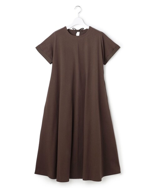 J.PRESS YORK STREET(ジェイプレスヨークストリート)の「【WOMEN】キャップスリーブAラインワンピース(ワンピース・レディース・ブラック系/ネイビー系/ブルー系/ダークブラウン系・F)」の1枚目の写真