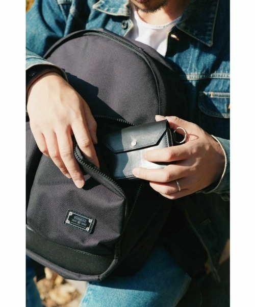 AS2OV(アッソブ)の「【AS2OV/アッソブ】 EXCLUSIVE BALLISTIC NYLON 2POCKET DAYPACK / デイパック バックパック(バックパック/リュック・メンズ・カーキ/ブラック・FREE)」の7枚目の写真