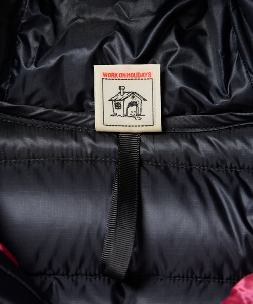 HOLIDAY(ホリデイ)の「PACKABLE DOWN ANORAK パッカブルダウンアノラック(ダウンジャケット/コート・レディース・ブラック・ONE SIZE)」の6枚目の写真