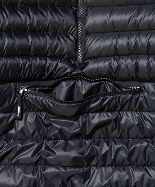 HOLIDAY(ホリデイ)の「PACKABLE DOWN ANORAK パッカブルダウンアノラック(ダウンジャケット/コート・レディース・ブラック・ONE SIZE)」の7枚目の写真