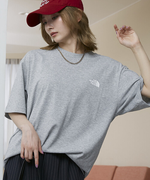THE NORTH FACE(ザノースフェイス)の「THE NORTH FACE/ザ・ノース・フェイス Short Sleeve Bandana Square Logo Tee/ショートスリーブ バンダナ スクエア ロゴ Tシャツ 限定展開(Tシャツ/カットソー・メンズ・ネイビー/ホワイト/チャコールグレー/ブラック/グレー・MEDIUM/X-LARGE/LARGE/SMALL)」の21枚目の写真