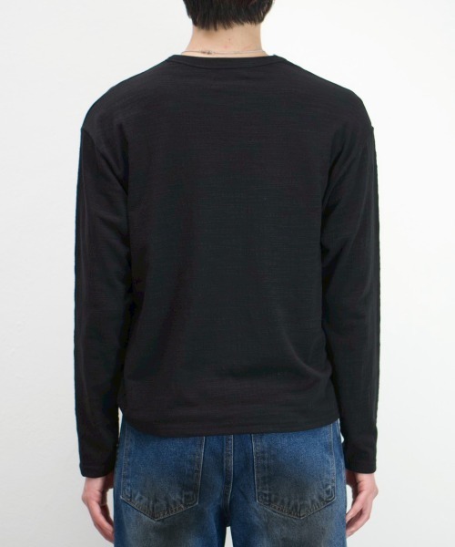 Chikashitsu +(チカシツプラス)の「【Chikashitsu +】cropped slub long sleeve tee / 【チカシツプラス】クロップドスラブ長袖Tシャツ(Tシャツ/カットソー・メンズ・ネイビー/カーキ/アイボリー/ブラック・ONE SIZE)」の22枚目の写真