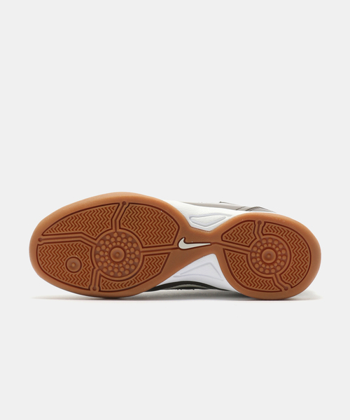 NIKE(ナイキ)の「NIKE WMNS TOTAL 90 IB5666-202(スニーカー・レディース・ベージュ・25cm/24cm/23cm)」の4枚目の写真