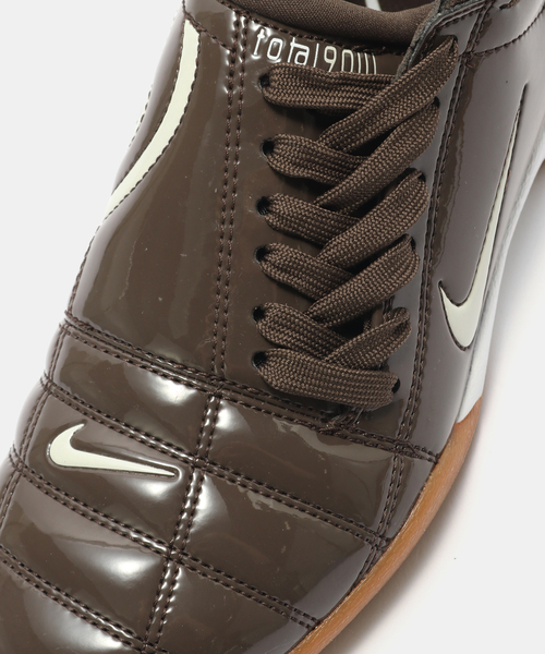 NIKE(ナイキ)の「NIKE WMNS TOTAL 90 IB5666-202(スニーカー・レディース・ベージュ・25cm/24cm/23cm)」の6枚目の写真