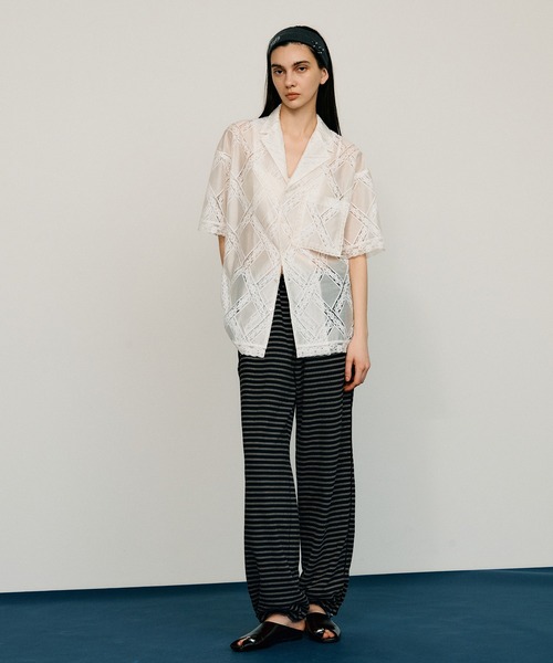 PRANK PROJECT(プランクプロジェクト)の「クロスレースオープンカラーシャツ / Cross-Lace Open-Neck Shirt(シャツ/ブラウス・レディース・ホワイト/ブラック・FREE)」の18枚目の写真