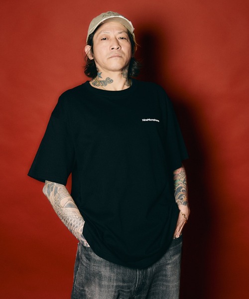 NineMicrophones(ナインマイクロフォンズ)の「Words TEE(Tシャツ/カットソー・メンズ・ブラック/ネイビー/ホワイト・XX-LARGE/X-LARGE/LARGE/MEDIUM/SMALL)」の13枚目の写真