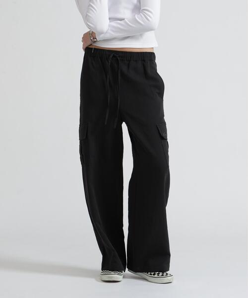 AVIREX(アヴィレックス)の「《直営店限定》DOUBLE GAUZE CARGO PANTS(カーゴパンツ・レディース・カーキ/ブラック・M/S)」の1枚目の写真