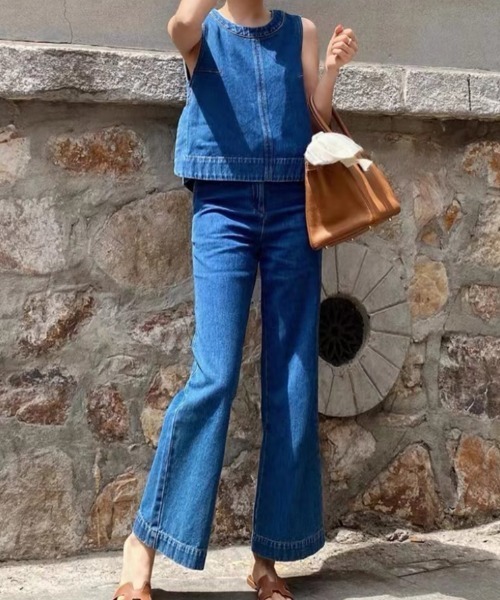 FAVORITO(ファヴォリート)の「ノースリーブトップスパンツデニムセットアップ(セットアップ・レディース・ブルー・XL/L/M/S)」の5枚目の写真
