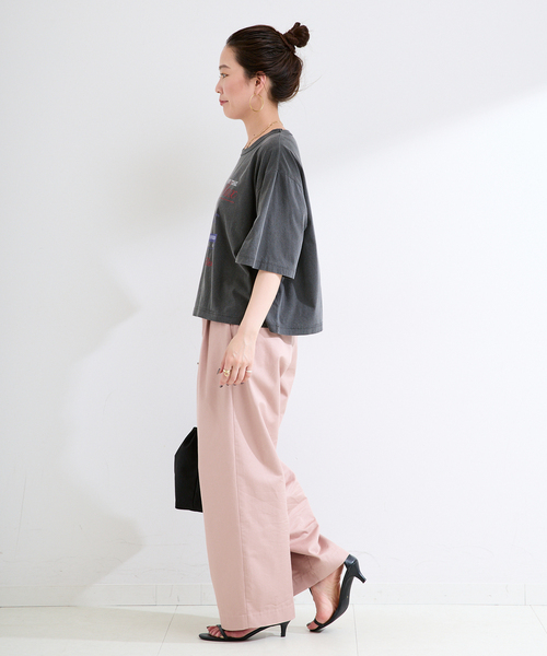 Simplicite(サンプリシテ)の「手洗い可 / ピグメントロゴTEE(Tシャツ/カットソー・レディース・チャコールグレー/ブラウン/ホワイト・FREE)」の5枚目の写真