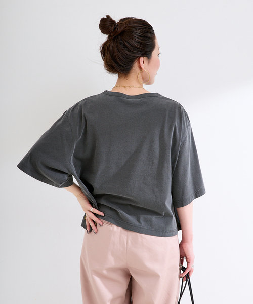 Simplicite(サンプリシテ)の「手洗い可 / ピグメントロゴTEE(Tシャツ/カットソー・レディース・チャコールグレー/ブラウン/ホワイト・FREE)」の9枚目の写真