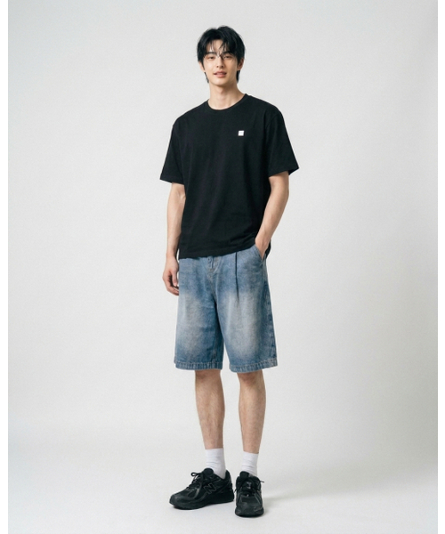 CHAMBROS（チャンブロス）の「エンブレムスタンダードクロップ半袖Tシャツ[黒]（Tシャツ/カットソー・レディース・その他・SMALL/MEDIUM/LARGE/X-LARGE）」の2枚目の写真